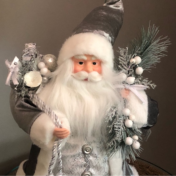 Christmas Stunning Silver Santa 20” Tall NWT Metallic Threads Realistic - Picture 4 of 10